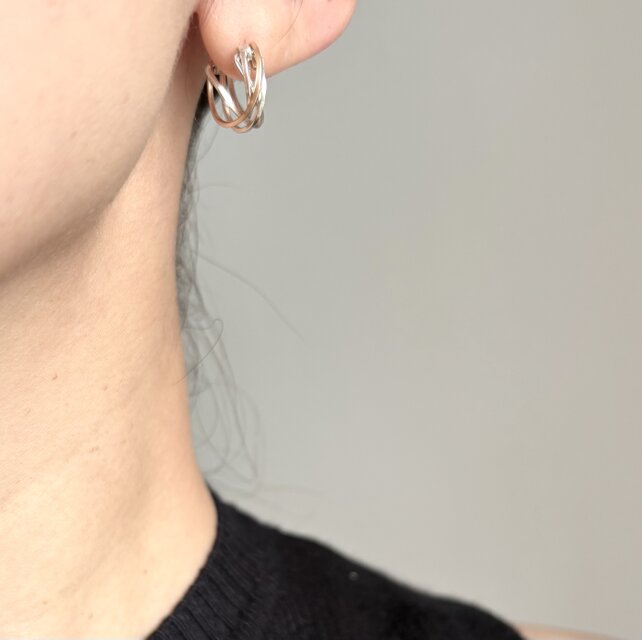 silverfilled×14kgf diagonal キャッチレス ピアス 4連 | iichi 日々の