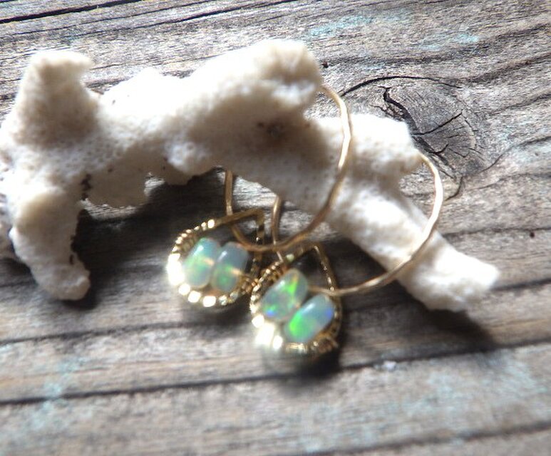 14kgf* Happy Opal Drop 14Kgf Gold Hoop オパールの滴のゴールド