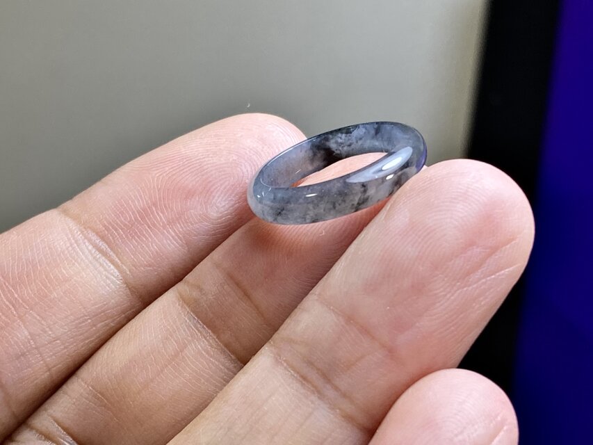 L19-87 ピンキーリング 氷種 黒翡翠 4.5号 グアテマラ産 A貨 本翡翠