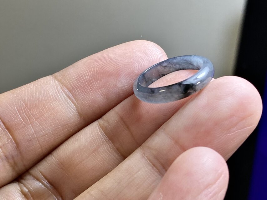 L19-87 ピンキーリング 氷種 黒翡翠 4.5号 グアテマラ産 A貨 本翡翠