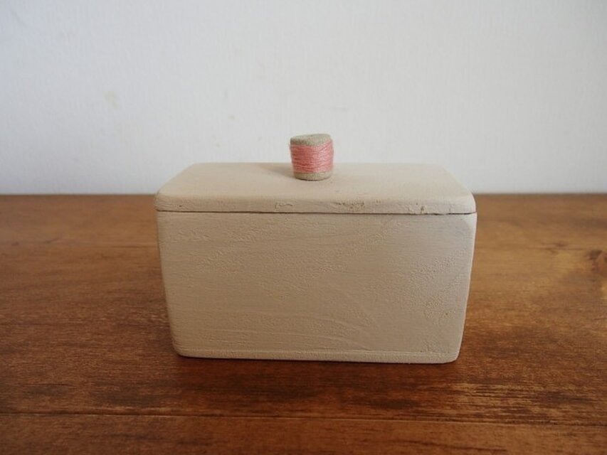 取っ手付きボックス（糸まき）