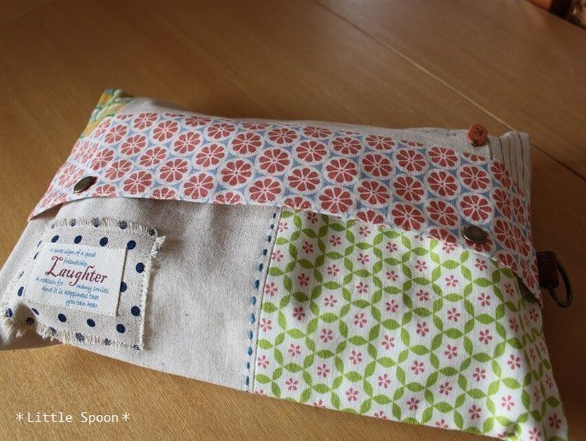 ＊送料無料＊フルーツ柄パッチのティッシュBOXカバー