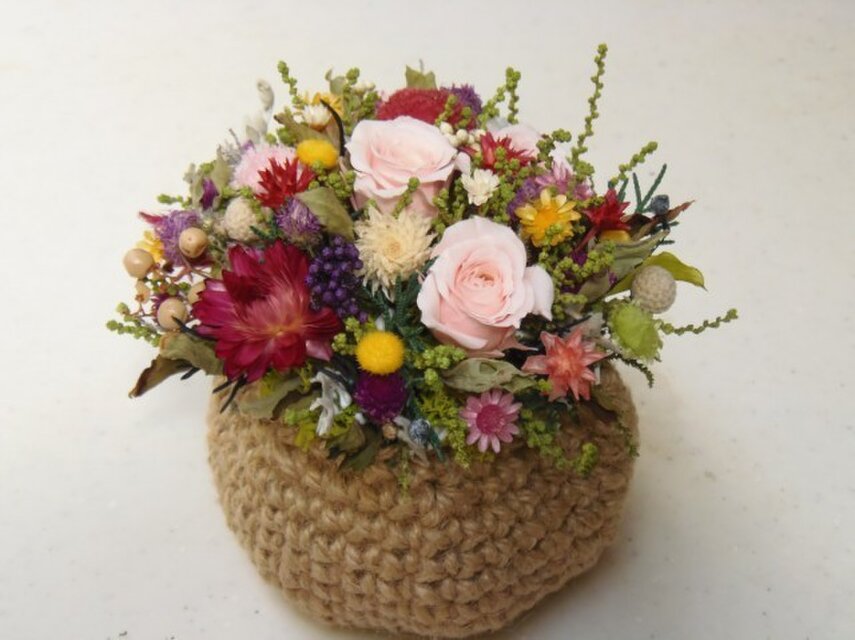 麻袋に野の花アレンジ