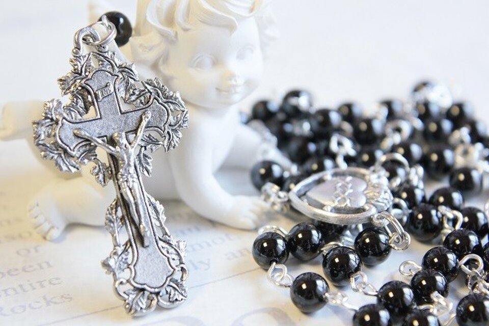 ブラックスピネルのロザリオ