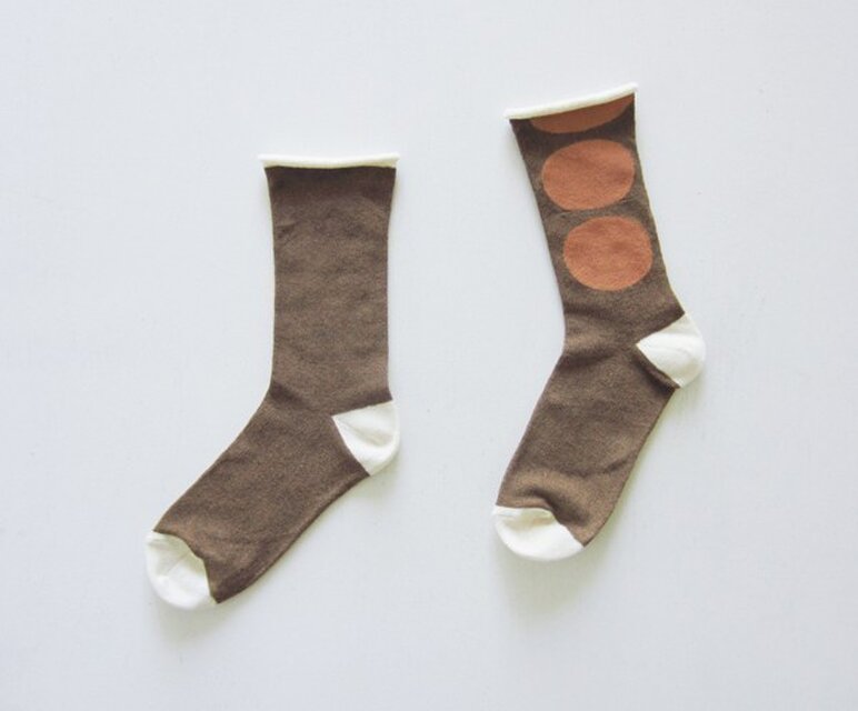 ふんわりくつした　みずうみ　ブラウンオレンジ