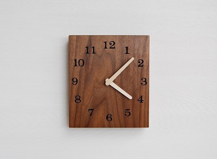 23cmX20cm 掛け時計ｳｫｰﾙﾅｯﾄ【1410】