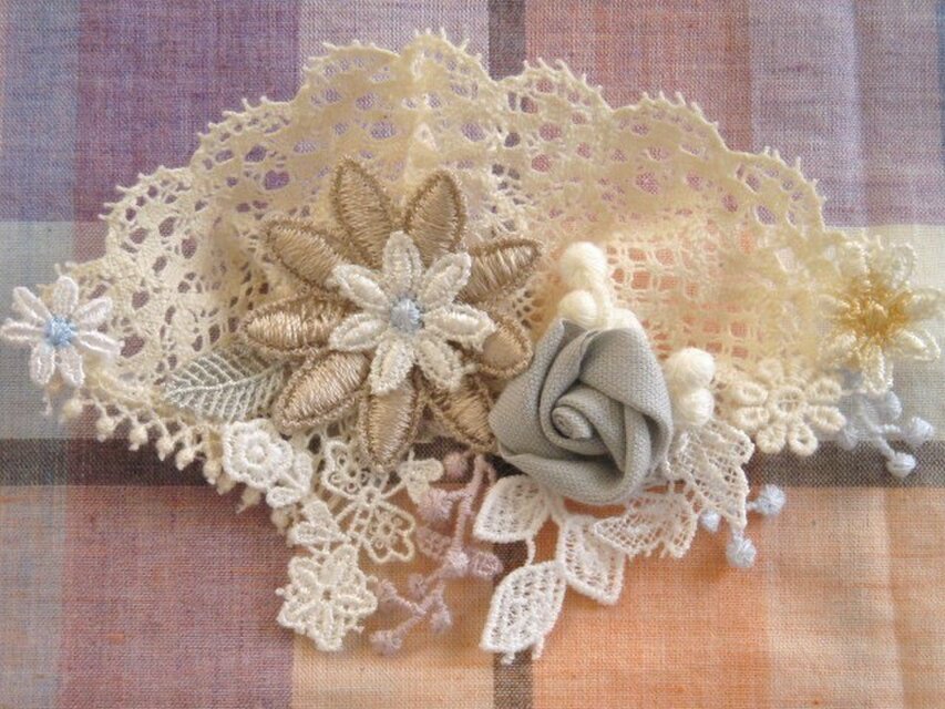 New ☆ブルー　ナチュラルレース 扇型バレッタ