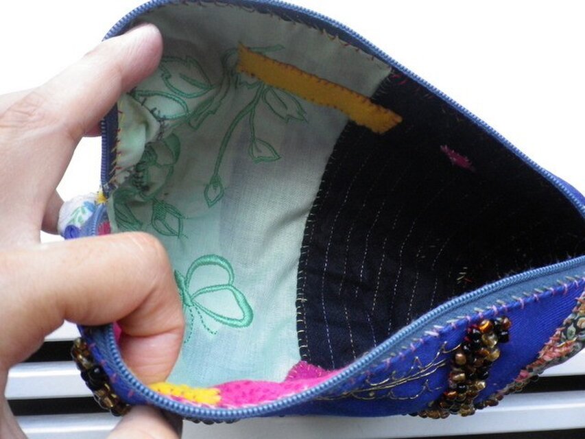 感謝価格　SALE ユキエモン　持ち手付き　ダーツマチポーチ　12cmファスナー 感謝価格 SALE 新柄 持ち手付き ダーツマチあり 12cmファスナー