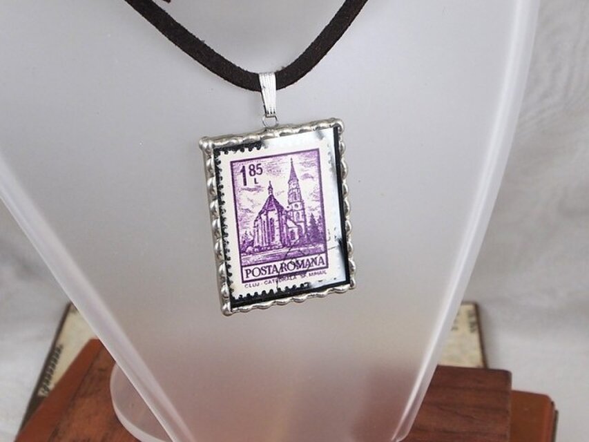 外国切手のペンダント[教会]
