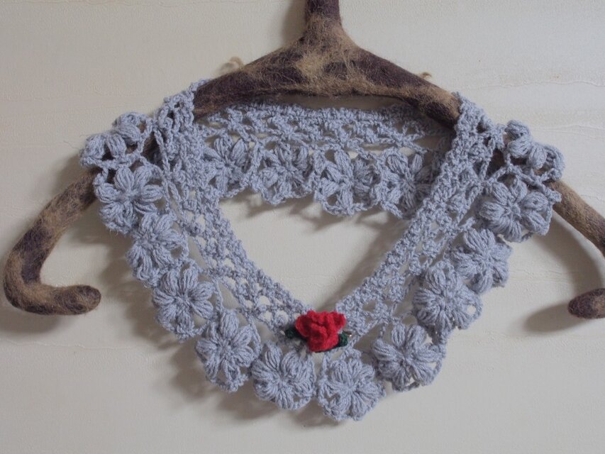 *ざっくりモチーフのティペット*　グレー