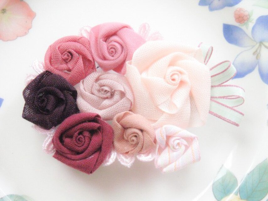 New ☆可愛い♪ローズブーケ　コサージュブローチ