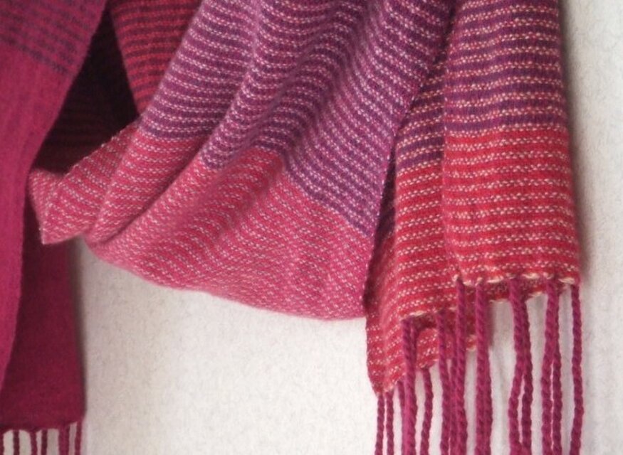手織りカシミアミニマフラー・・ベリー＆ベリー