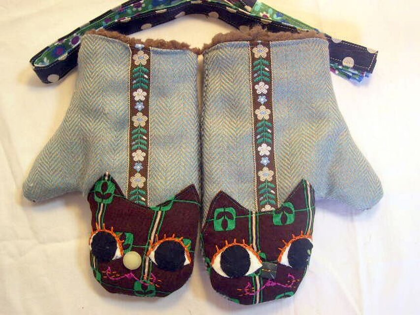 ねこミトン水色とツイードと茶色