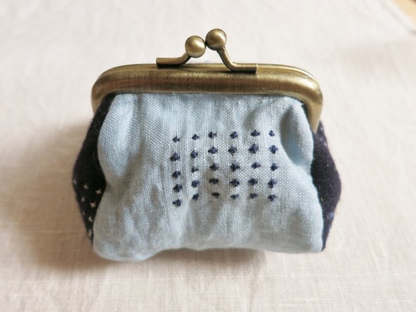 がま口ポーチ　blue