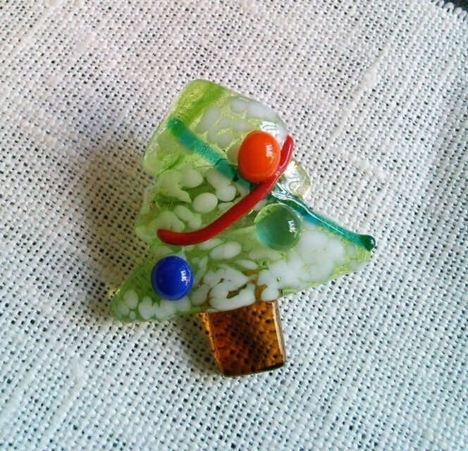 ツリーのブローチ３