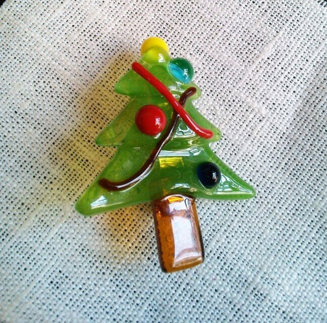 ツリーのブローチ４