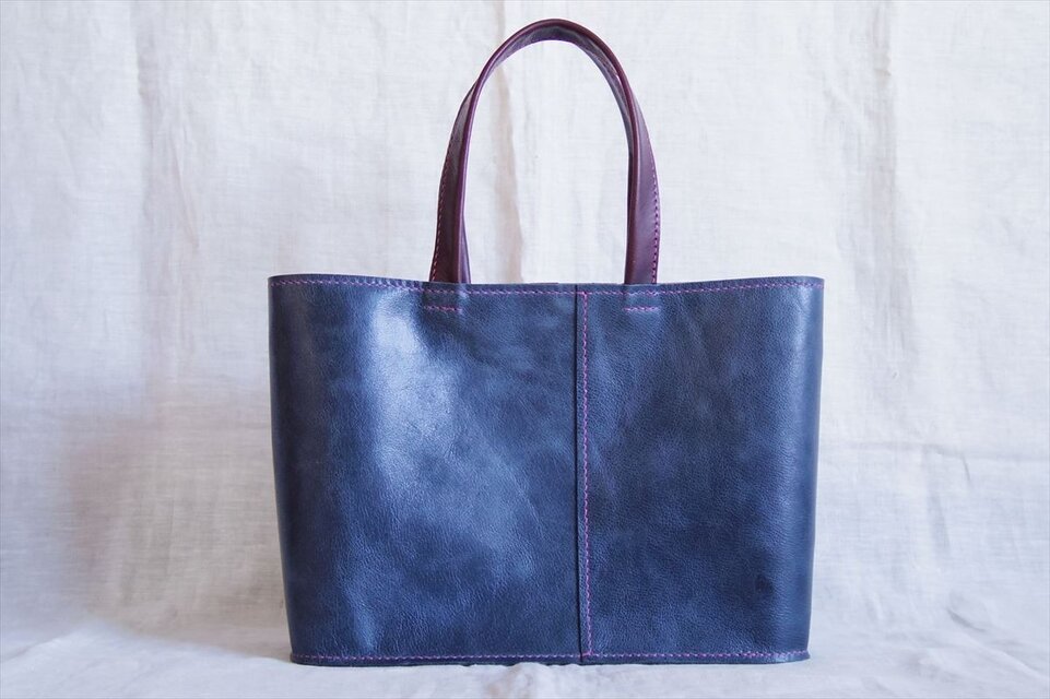 【Ｈ様オーダー品】ラクダ革の横型バケツトートバッグ
