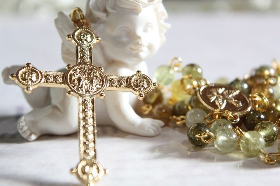 グリーンガーネットのロザリオ