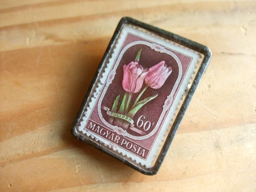 ヴィンテージ切手のブローチ - チューリップ