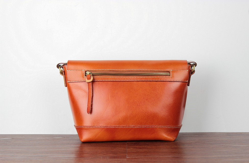 本革 クラシックレザーショルダーバッグ 楽しい外出【肩パッド