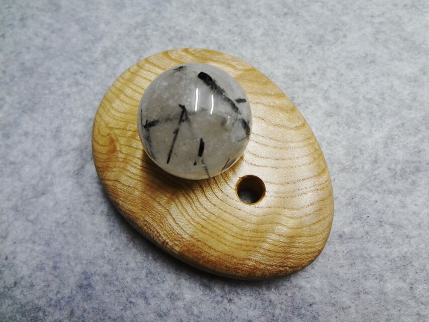 月の女神の勾玉＆発想の転換のクリスタル