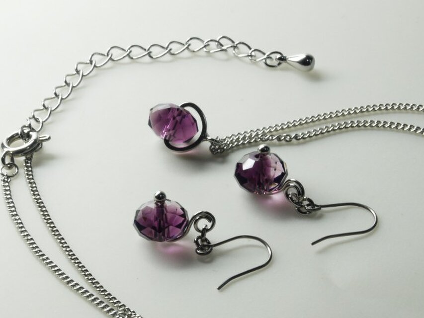 【Nさまご注文分】スワロ・ブリオレットピアス＆ネックレス