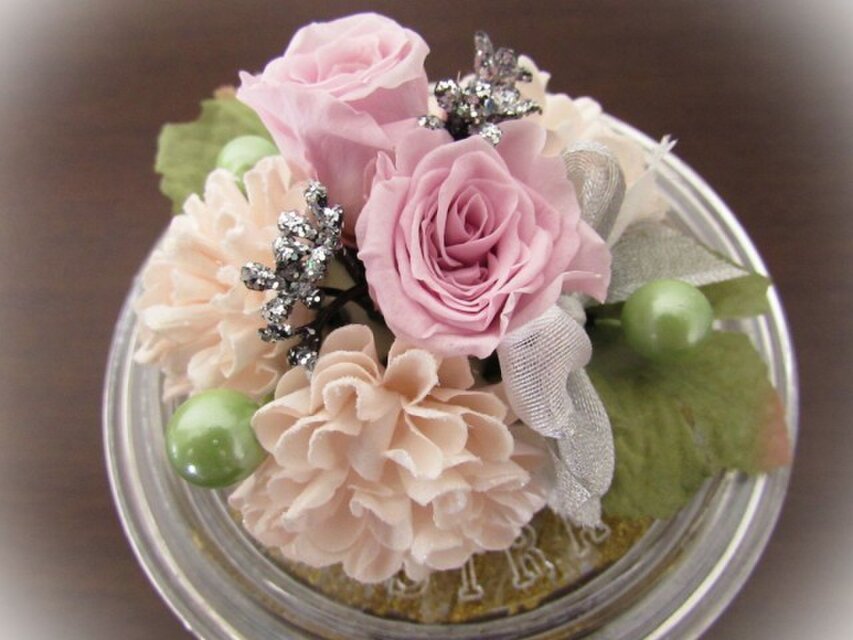 まるでスイーツ♪ケーキみたいなプリザのガラスボックス