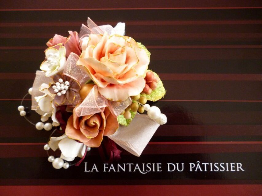 粘土でコサージュ（小さめピンク②）