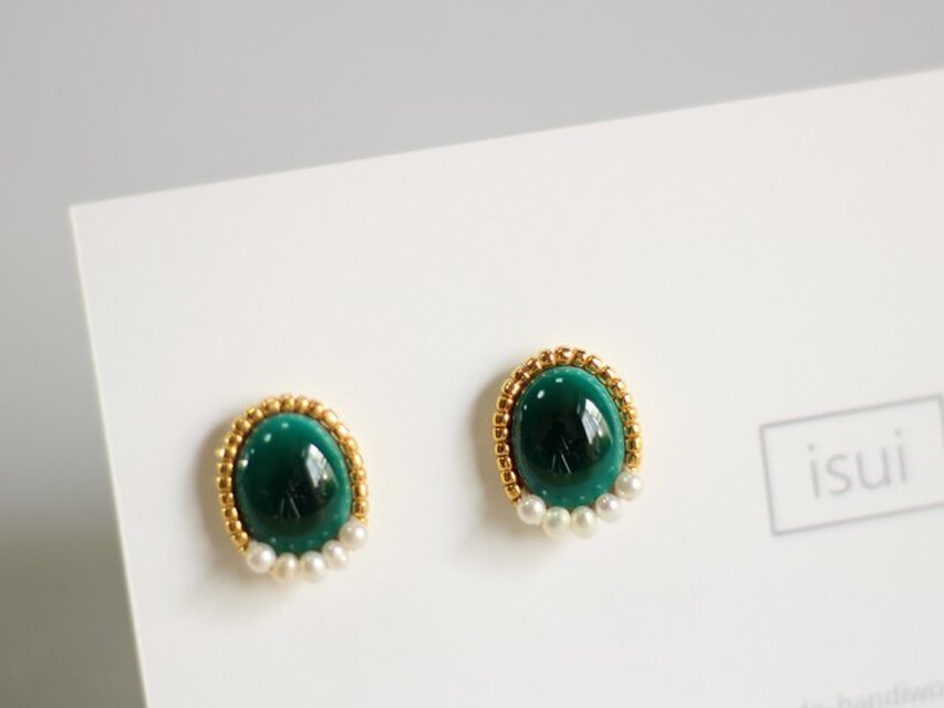 淡水パールと七宝焼きのピアス  エメラルドグリーン
