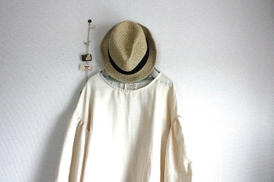 バルーンスリーブブラウス