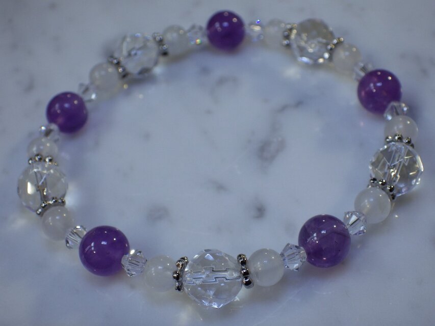 アメジスト＋ムーンストーン＋水晶　パワーストーンブレスレット