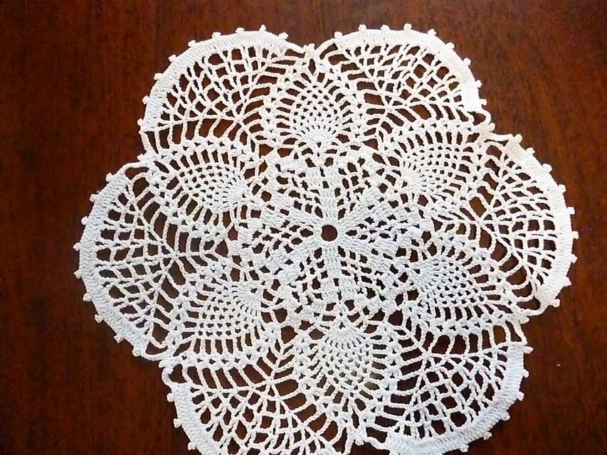 レース編みドイリー