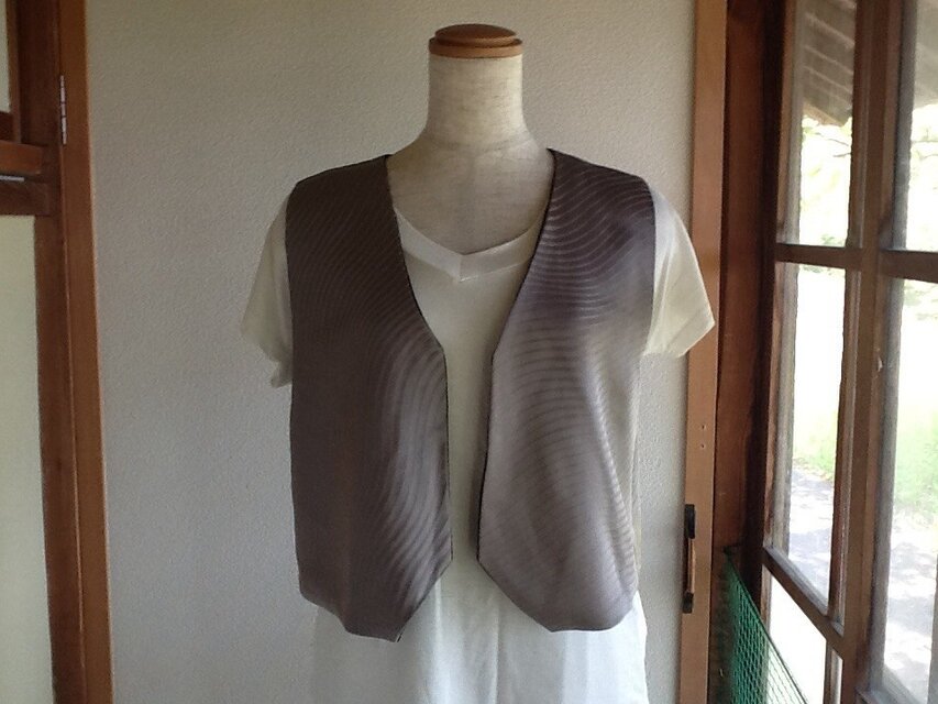 リバーシブルベスト