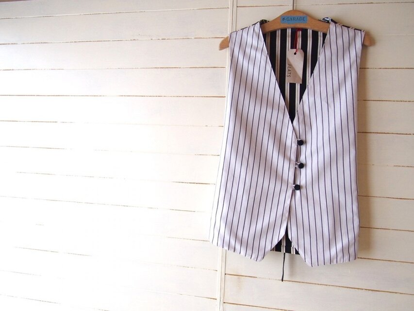 ストライプベスト