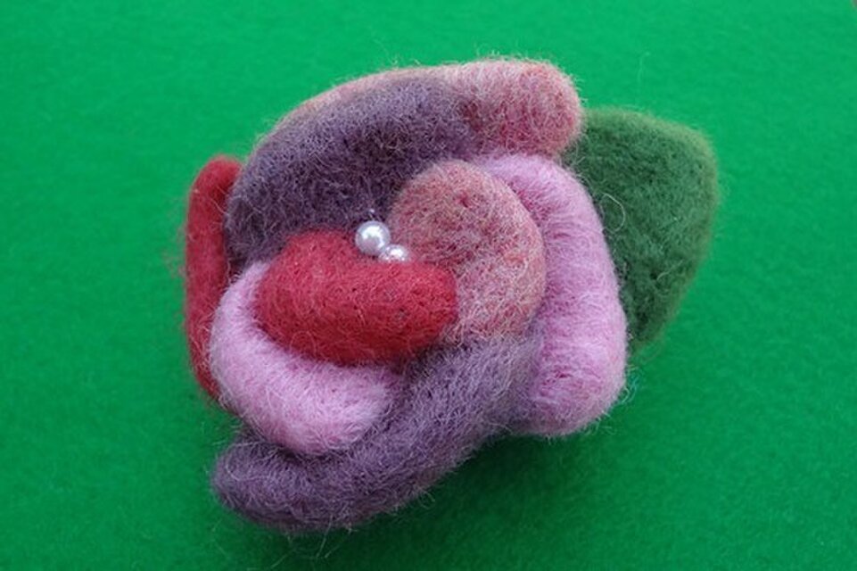 バラブローチ（ピンク＆パープル） CS0068