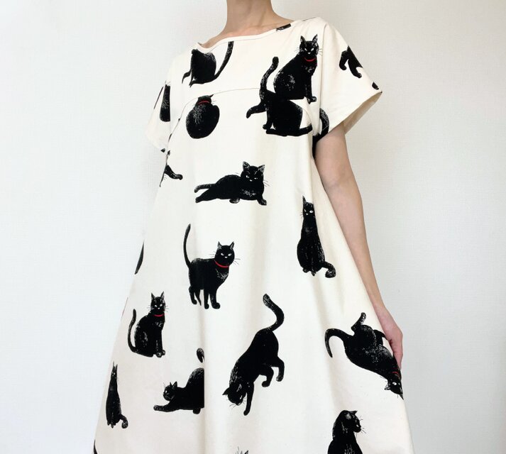 こなまいきな黒猫のワンピース＊ポケット付き＊国産コットン 綿100