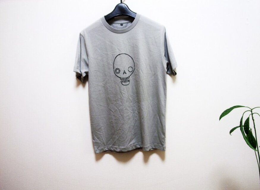 おとなガイコツTシャツ（ライン）