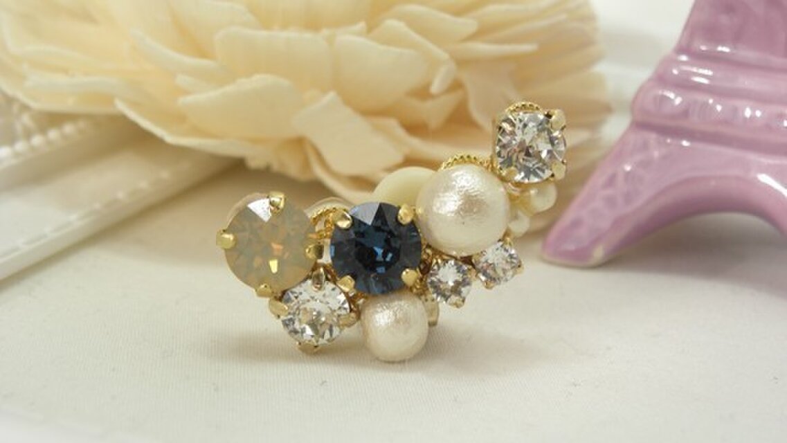 淡い彩りイヤーカフ