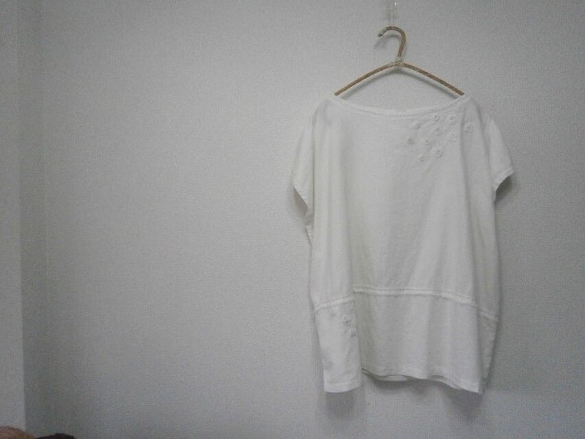 en-enリネン・飾りプルオーバー・生成り