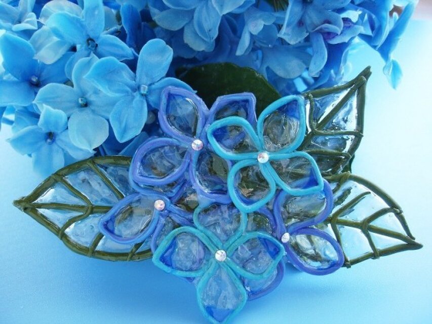 氷（紫陽花のブローチ，ブルー）