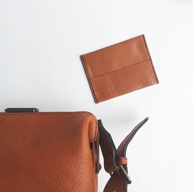 栃木レザーのポケットティシュカバー　胡桃色