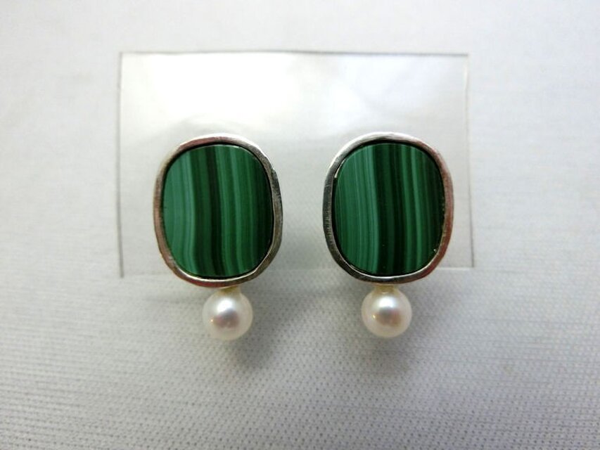 マラカイト　パールイヤリング