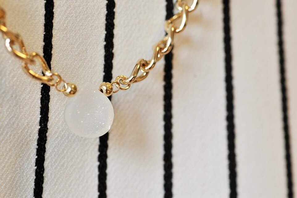 カルセドニーゴールドチェーンネックレス