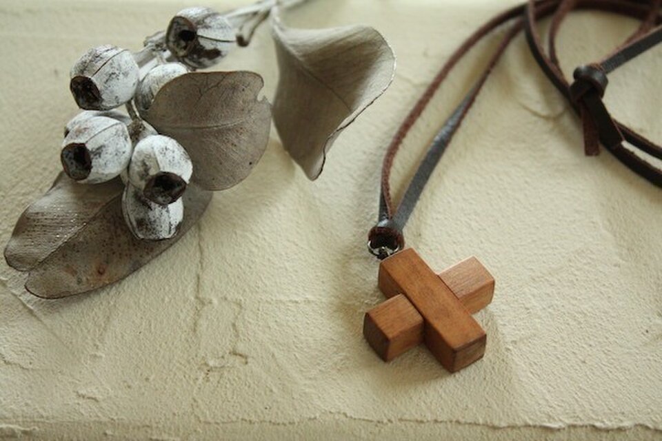 ky様オーダー品☆クロスのネックレス