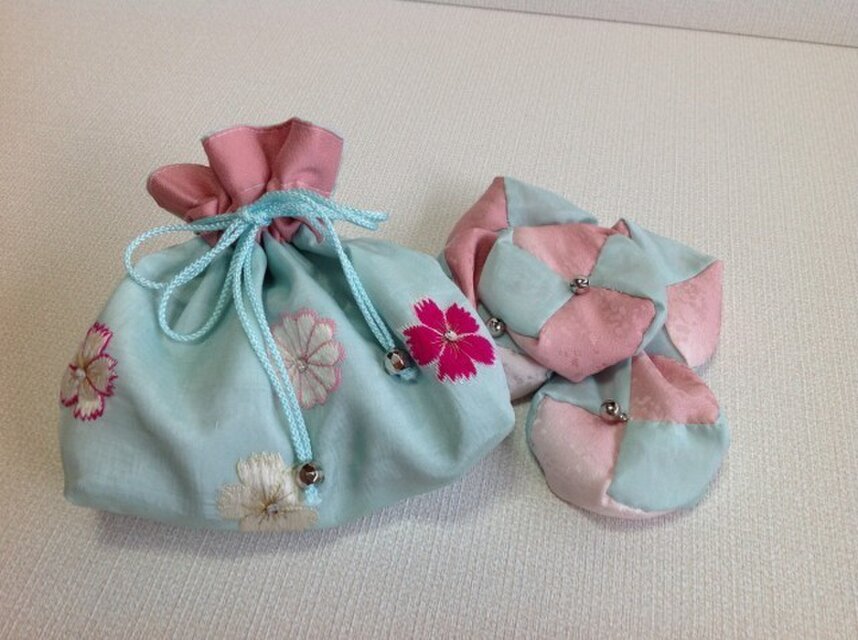 古帯で作ったお手玉と巾着袋①