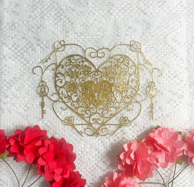 切り絵 ハートと心の鍵（金）【額つき】ギフト プレゼント お祝い
