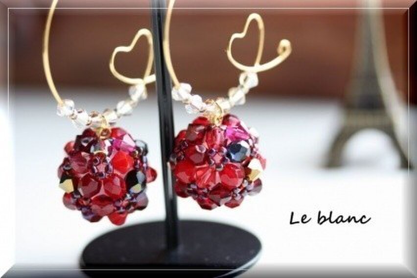 クリスタルボールフープピアス(garnet)
