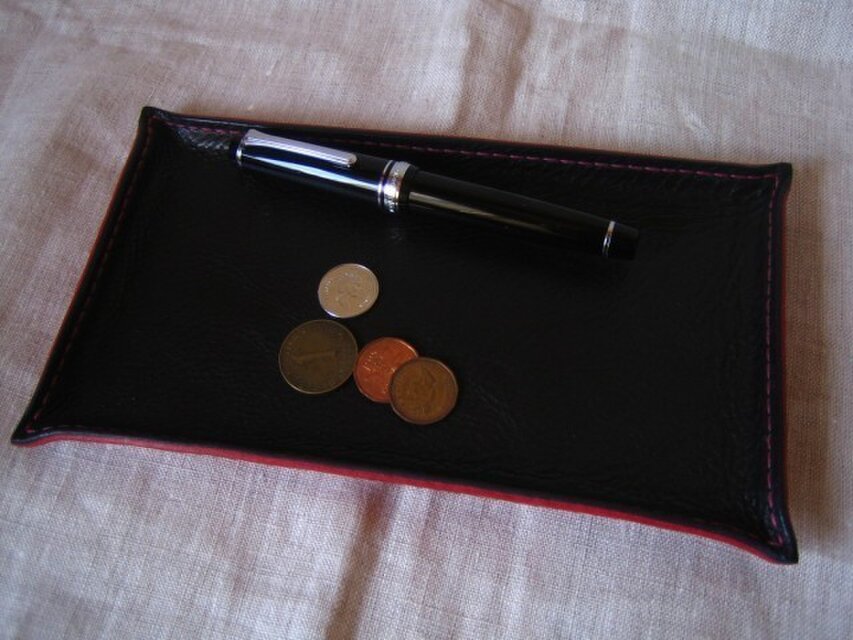 【Ｄ様オーダー品】革トレイ（マネートレイ・アクセサリートレイ）