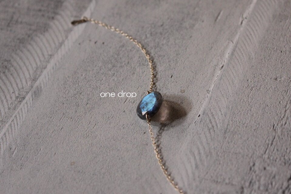 ラブラドライトのブレスレット