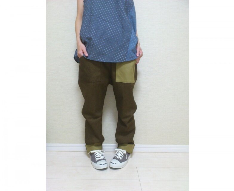 オールドデニムのゆるパンツ087(カーキ)
